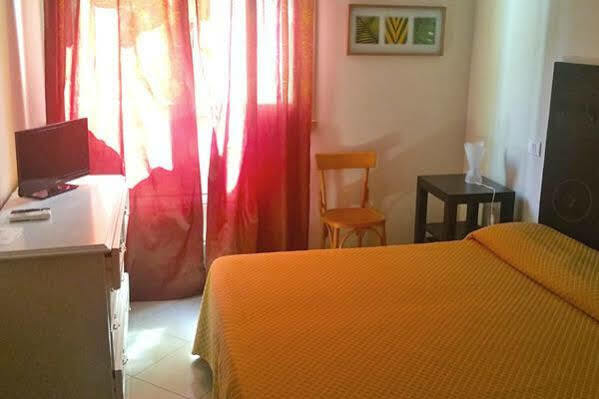 Hotel Illi Marina di Massa Luaran gambar